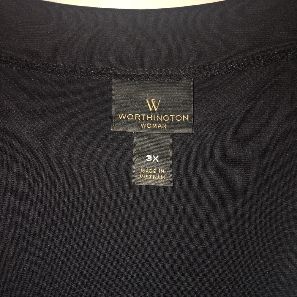 ♦️LN♦️Worthington Woman Blouse - Picture 3 of 3